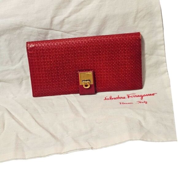 Salvatore Ferragamo Italian Long Red Leather Bi-fold Wallet (Model JL-22 0113) - Picture 1 of 17